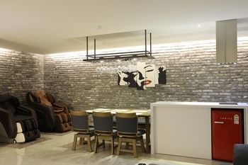 Suwon Saint Hotel 3*