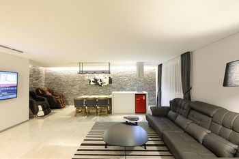 Suwon Saint Hotel 3*