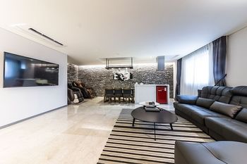 Suwon Saint Hotel 3*