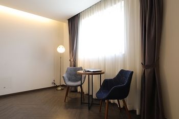 Suwon Saint Hotel 3*