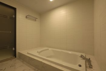 Suwon Saint Hotel 3*