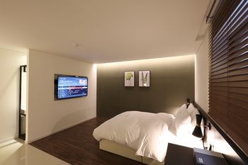 Suwon Saint Hotel 3*