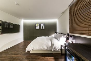 Suwon Saint Hotel 3*