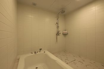 Suwon Saint Hotel 3*