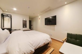 Anyang CNC Hotel 3*