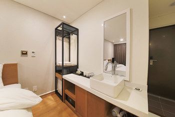 Anyang CNC Hotel 3*
