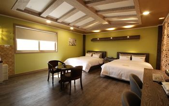 GoldenRoot Hotel in Gimhae 2*