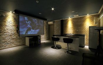 GoldenRoot Hotel in Gimhae 2*