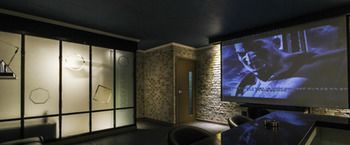 GoldenRoot Hotel in Gimhae 2*