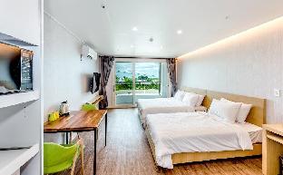 JnB Hotel 3*