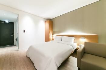 Golden River Hotel 2*