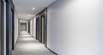 JJ Hotel 2*