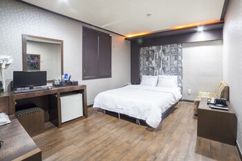 JJ Hotel 2*