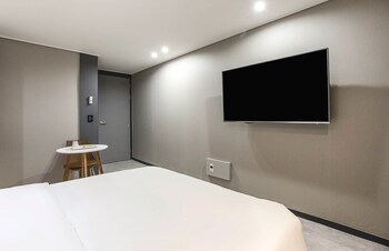 JJ Hotel 2*