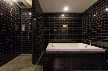 Anyang Boutique Hotel AMA 2*