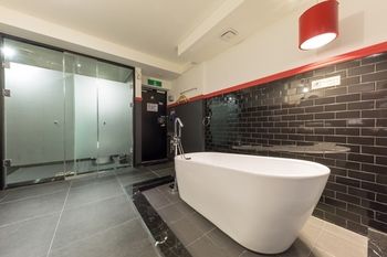 Anyang Boutique Hotel AMA 2*