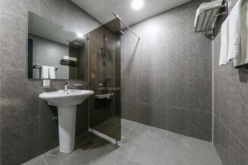 Hotel GonggamGonggan Busan station 3*