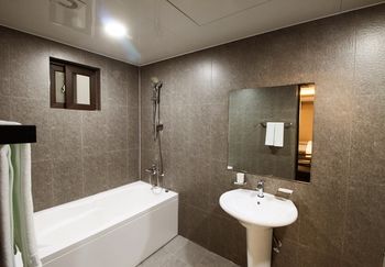 Hotel GonggamGonggan Busan station 3*