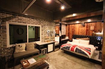 Hotel February Suseong 3*