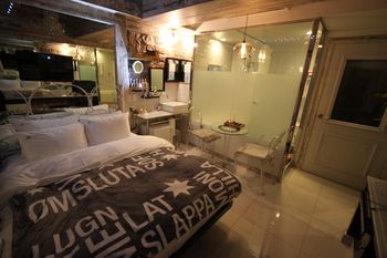 Hotel February Suseong 3*