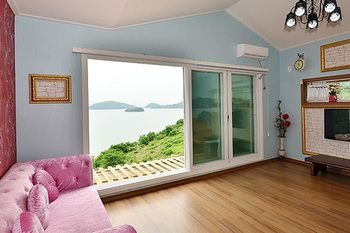 Yeosu Good Morning Pension 3*