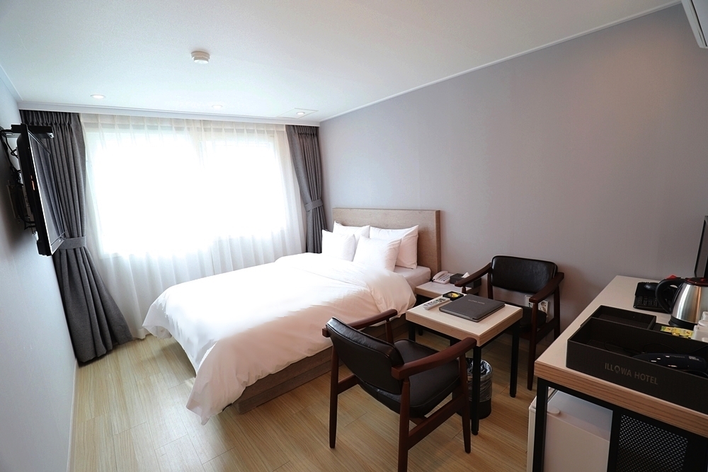 Anyang ILLOWA Hotel 2*