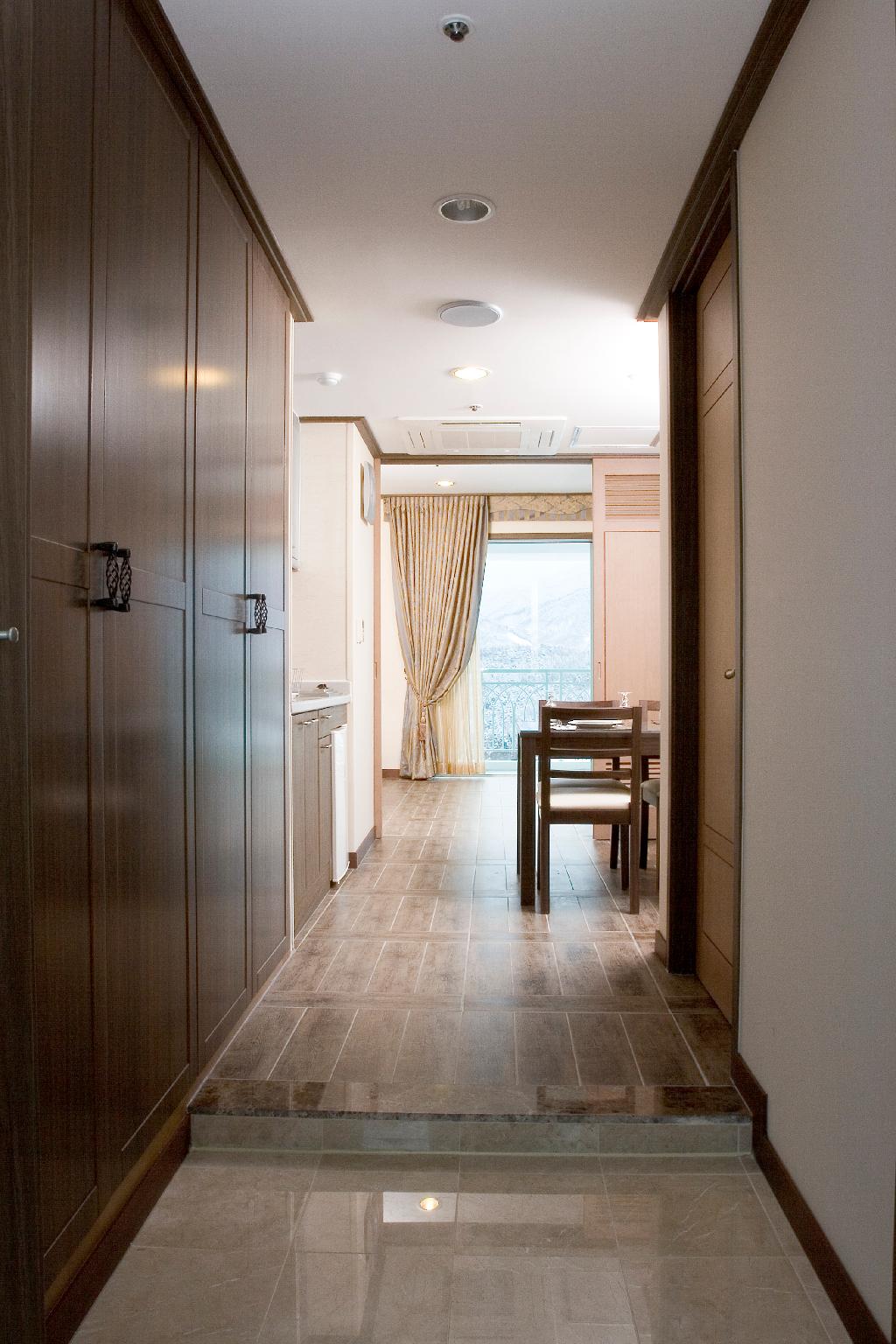 Seorak Pine Resort 3*
