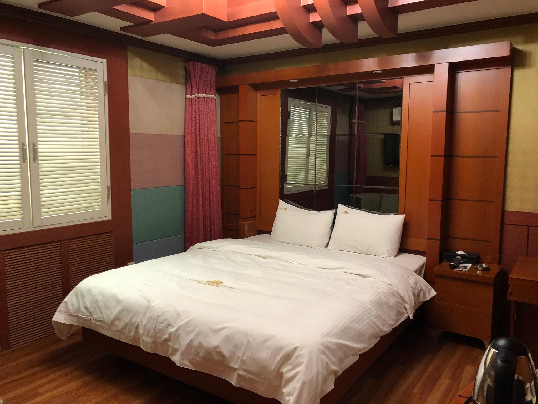 Masan Tourist Hotel 2*