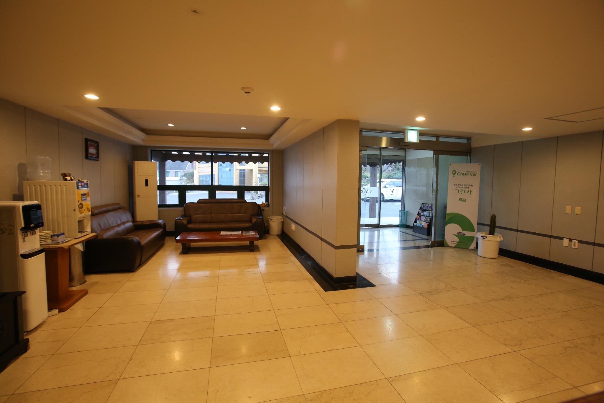 Hotel Navis 2*