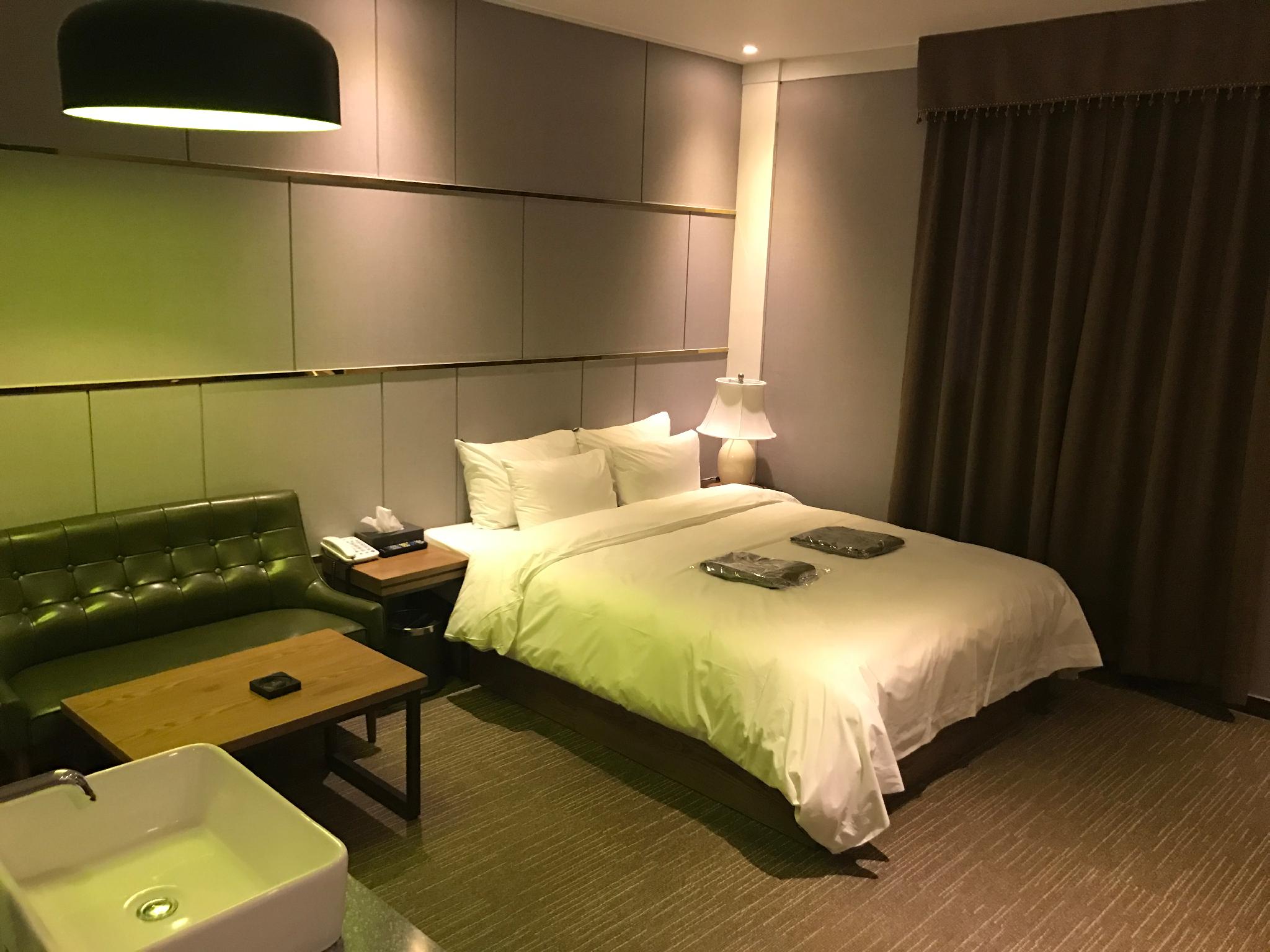 Hotel Wall 3*