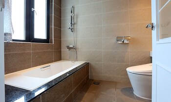 Suntree Hotel 2*