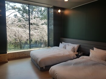 Suntree Hotel 2*