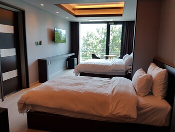 Suntree Hotel 2*