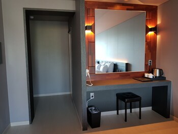 Suntree Hotel 2*
