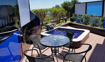 Suntree Hotel 2*