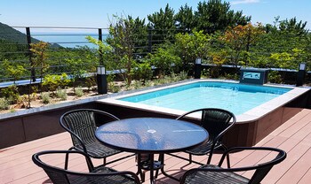 Suntree Hotel 2*
