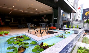 Suntree Hotel 2*