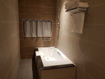 Suntree Hotel 2*