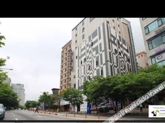 HOTEL ON 3*