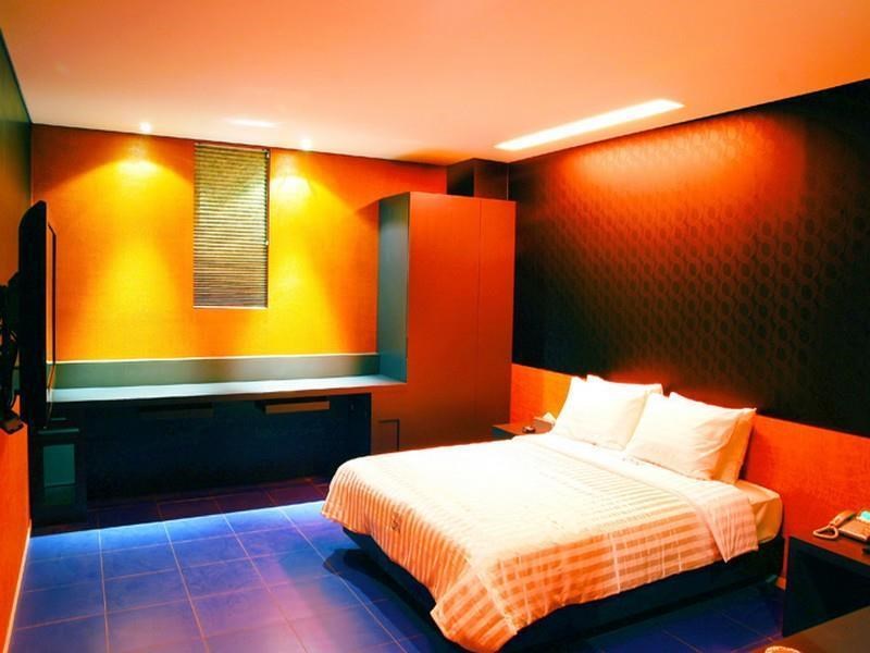 HOTEL ON 3*