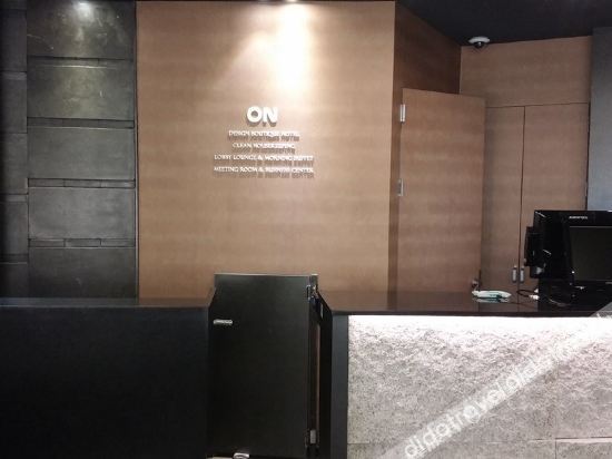 HOTEL ON 3*