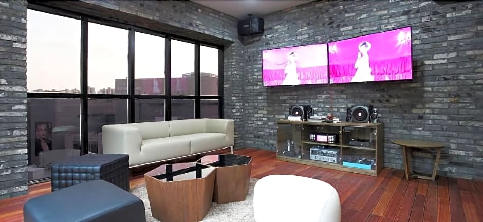 Hotel Ahava 2*