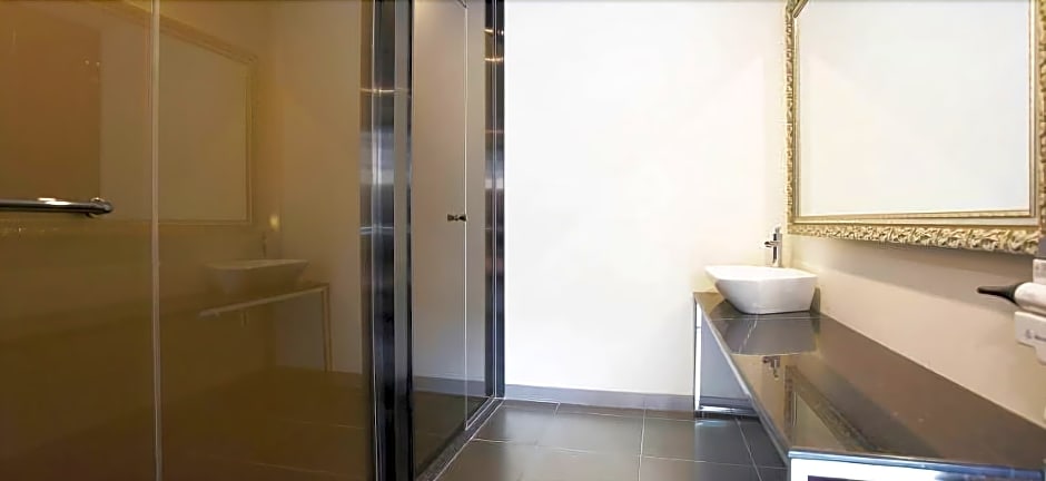 Hotel Ahava 2*