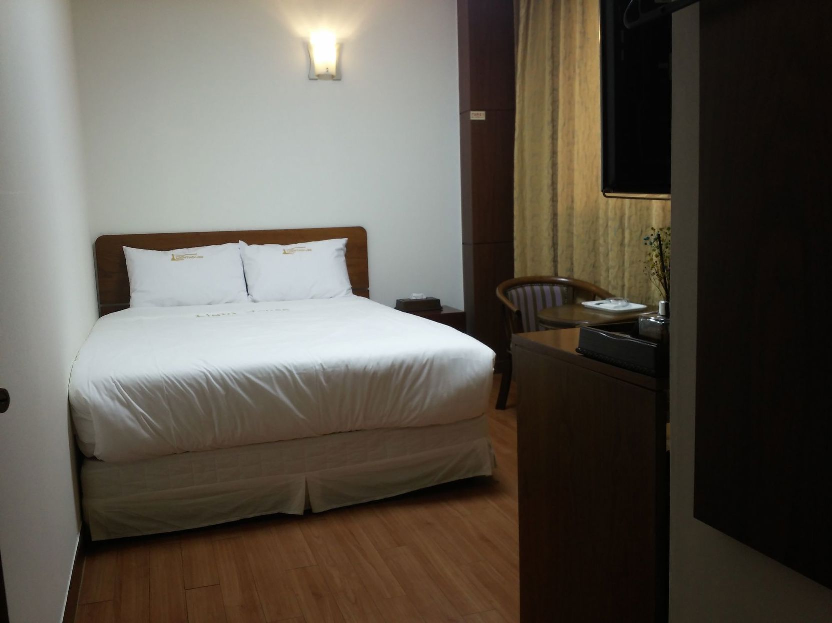 Lighthouse Hotel 2*