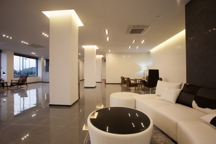 Hotel Two - Y 3*
