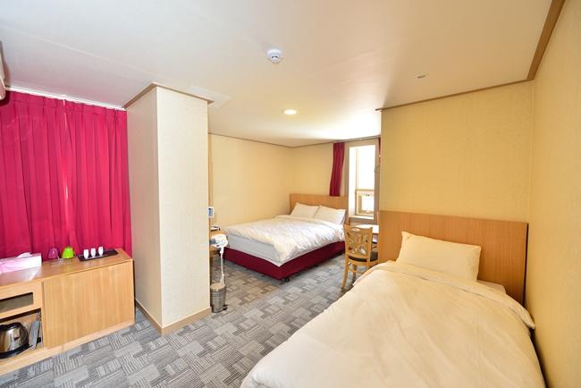 Wolmido Harbor View Hotel 2*