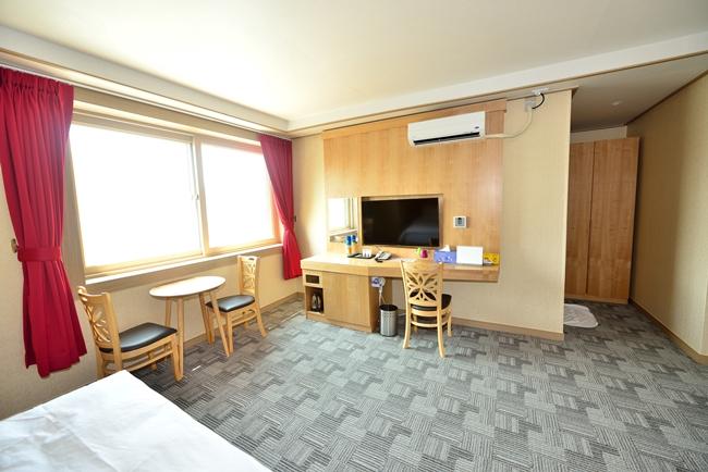 Wolmido Harbor View Hotel 2*