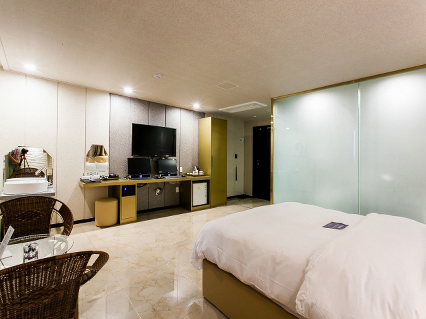 URBAN HOTEL & GOLF 2*