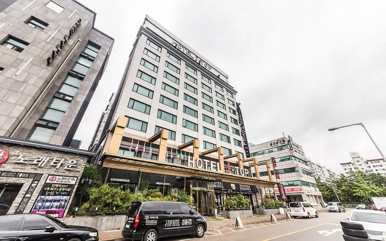 Liv Life Hotel 3*