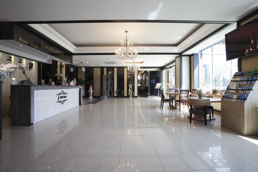 Liv Life Hotel 3*